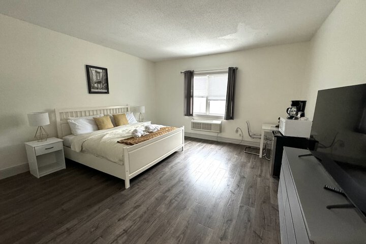 Room 28 of 50