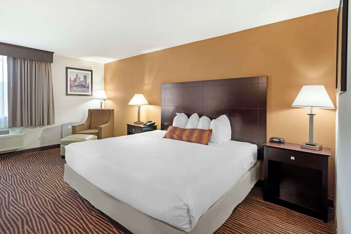 Room 18 of 27