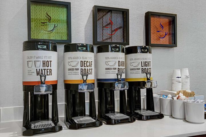 Breakfast/Coffee Service 22 of 28