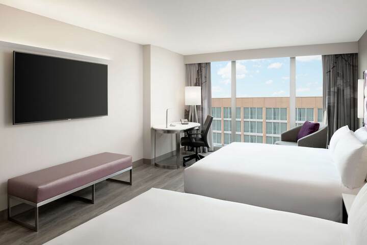 Room 65 of 103