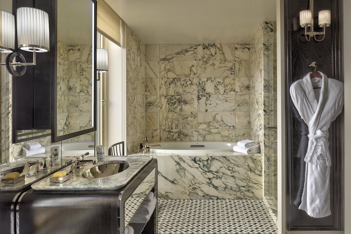 The Carlyle a Rosewood Hotel