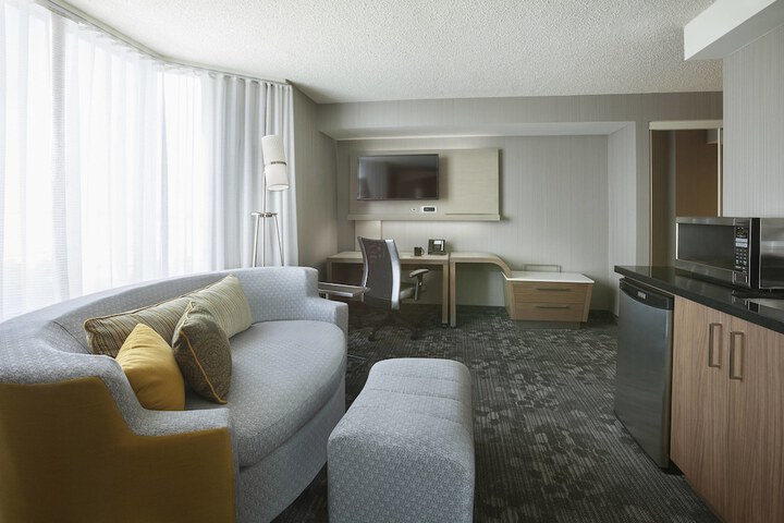 Room 36 of 68