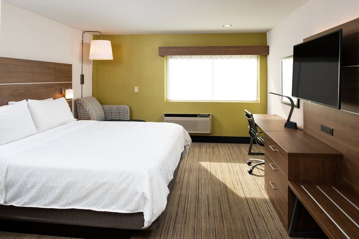 Room 33 of 57