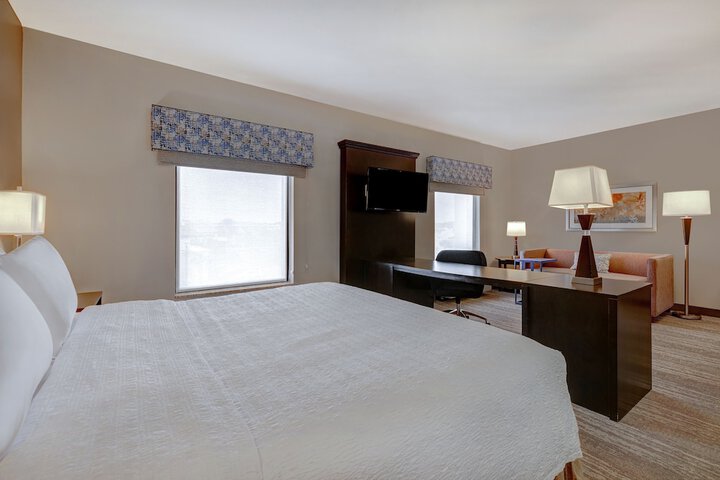 Room 22 of 46