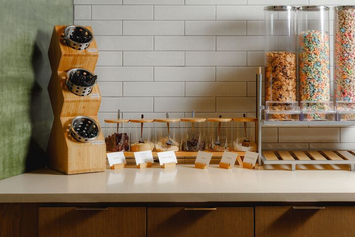 Breakfast/Coffee Service 20 of 21