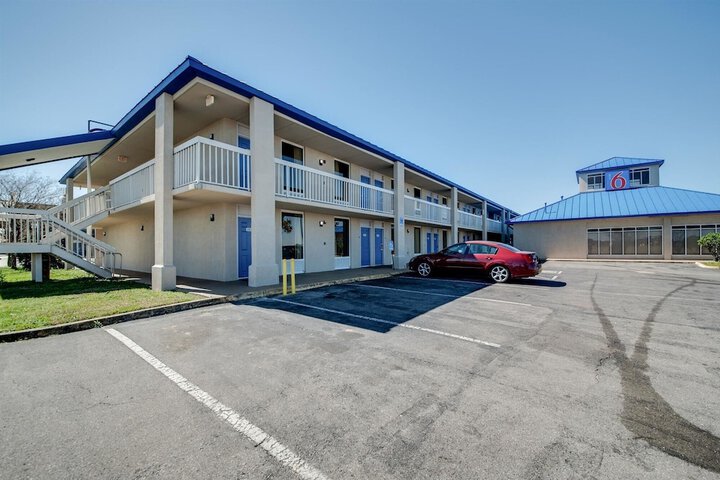 Motel 6 Jennings LA