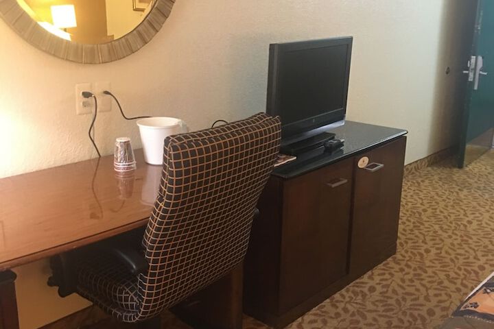 Room 7 of 26