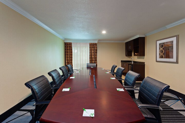 Holiday Inn Hotel & Suites San Mateo-San Francisco SFO by IHG