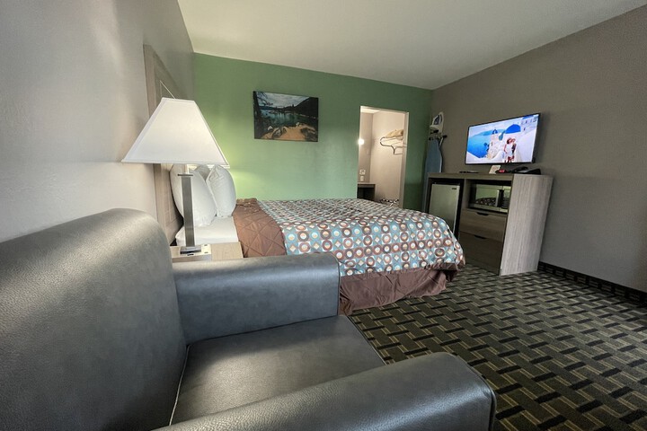 Room 36 of 84