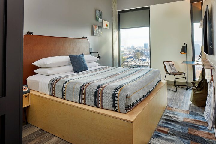 Room 31 of 50