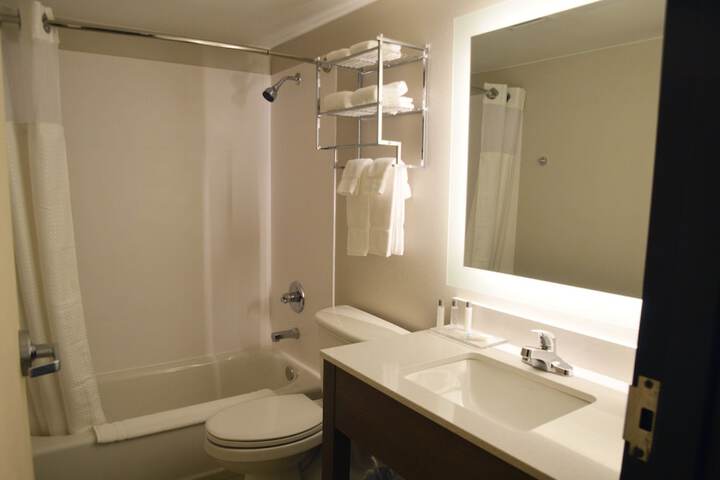 Room 21 of 58