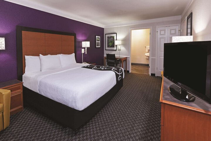 Room 42 of 63