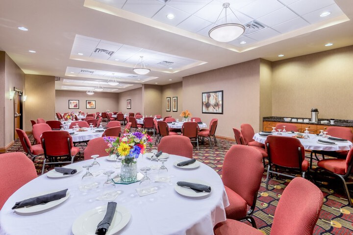 Holiday Inn & Suites Grand Junction by IHG