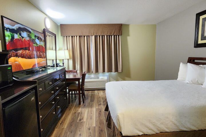 Room 16 of 24