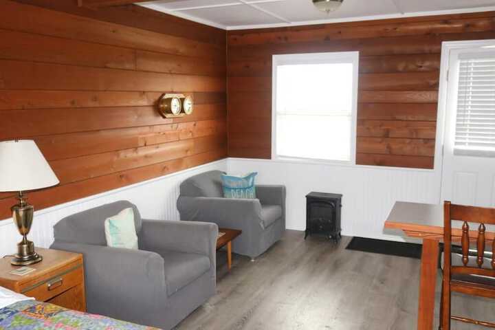The Lowtide Motel