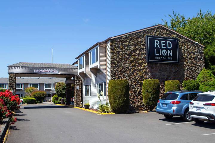 Hotel 5 of 54
