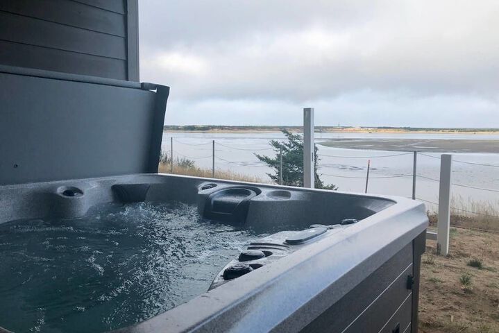Seagate: Starboard coos Bay~premiere Property