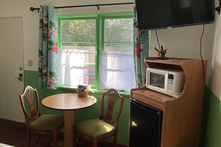 Room 65 of 78