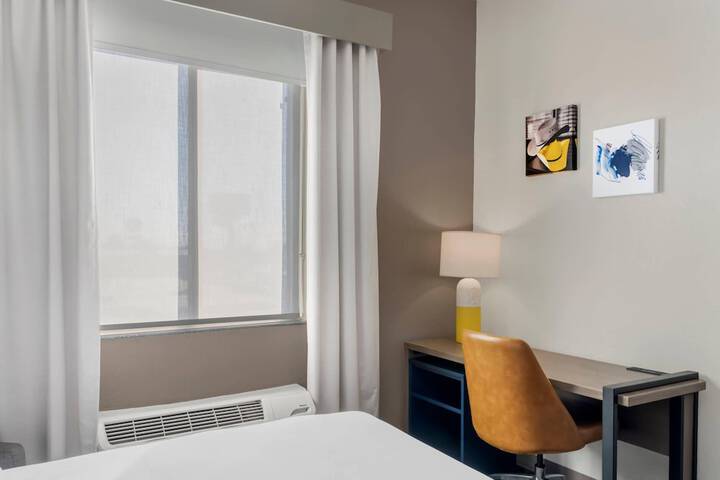 Comfort Inn & Suites El Paso I-10 Airport Area