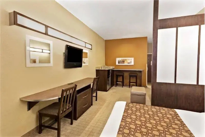 Microtel Inn & Suites Woodstock