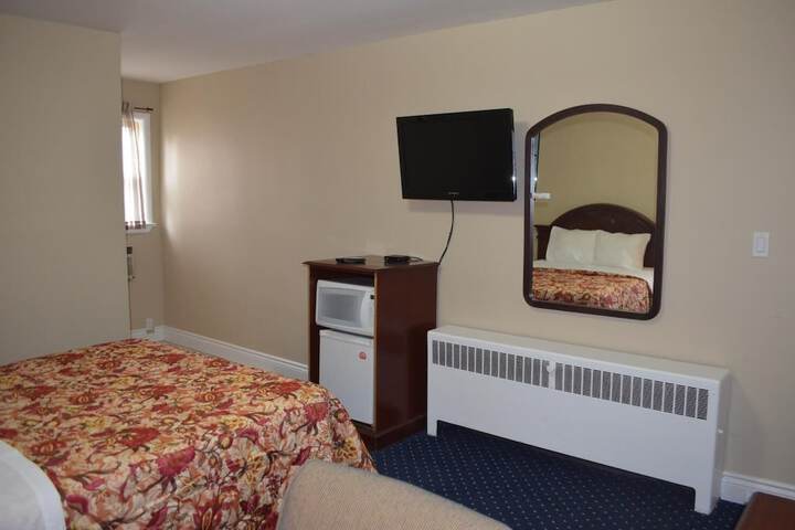 Room 13 of 24