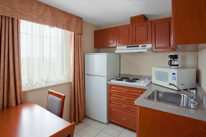 Holiday Inn Express Hotel & Suites Barrie by IHG