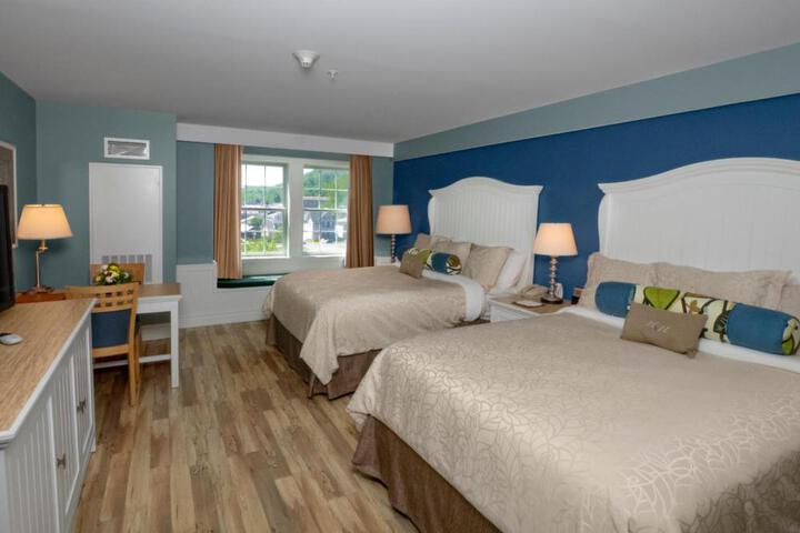 Watkins Glen Harbor Hotel