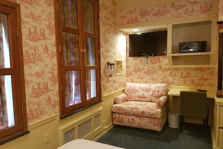Room 75 of 84