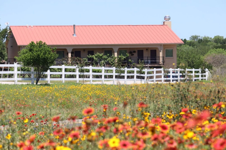 The Vineyard B & B at Lost Creek Ranch