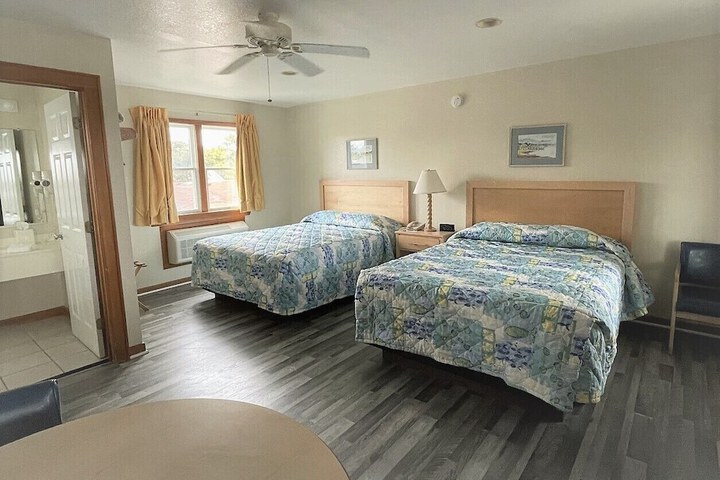 Pony Island Inn
