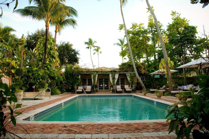 Pool 10 of 62