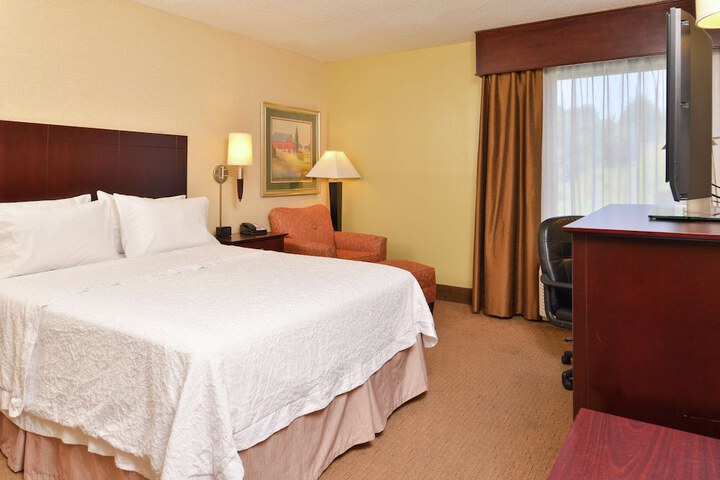Hampton Inn Staunton