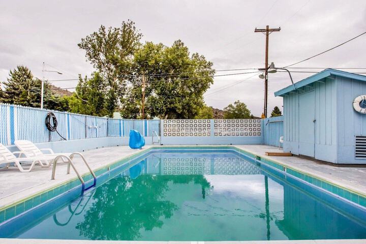 Pool 4 of 19