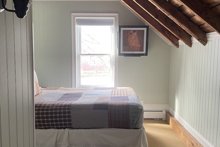 Room 20 of 99