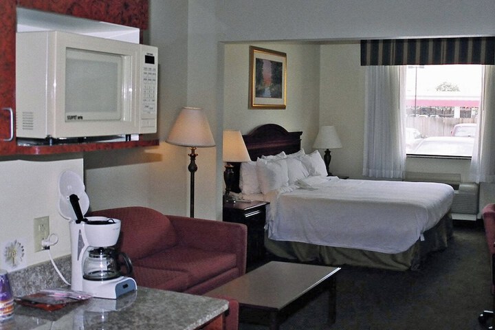 Room 10 of 40
