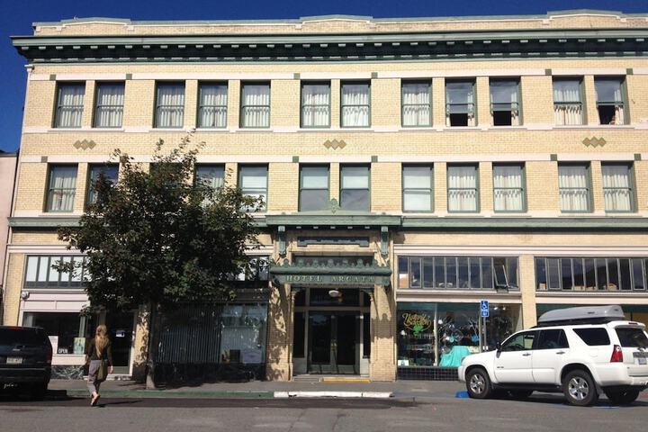 Hotel 5 of 51