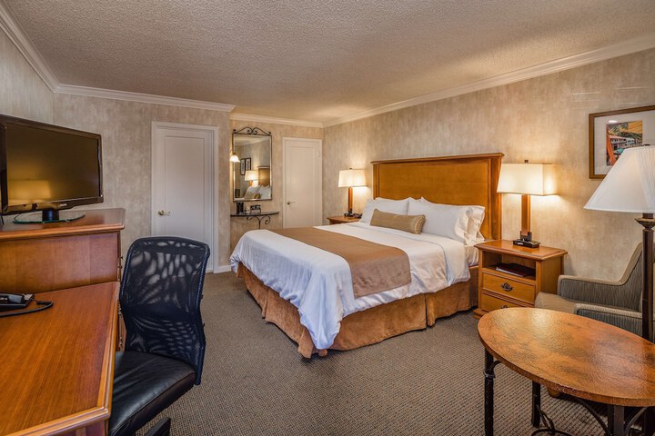 Room 16 of 47