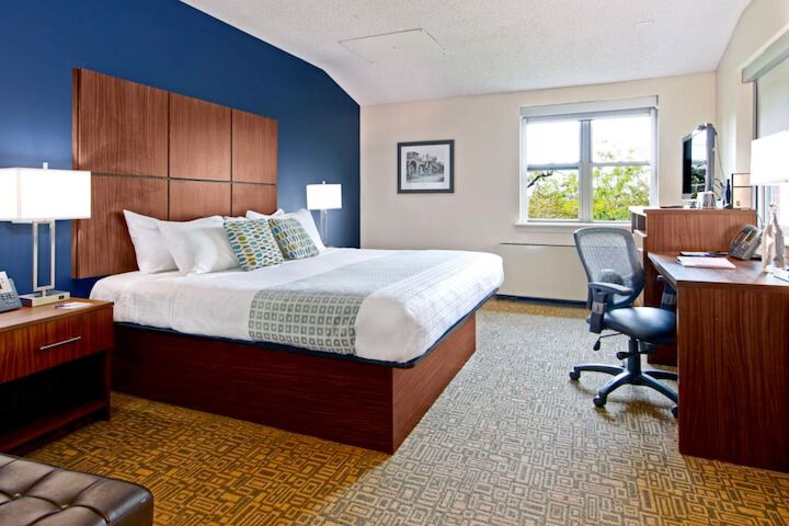 Room 8 of 61