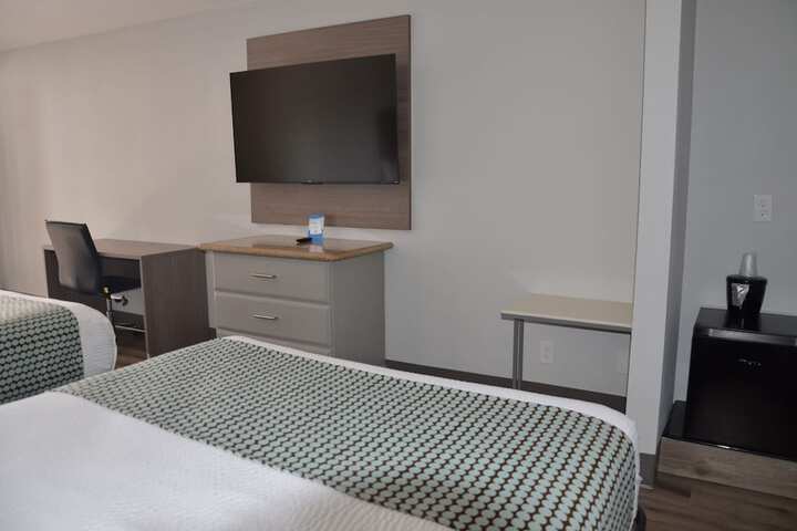 Room 27 of 34