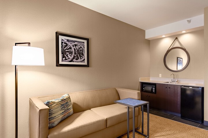 Room 15 of 44
