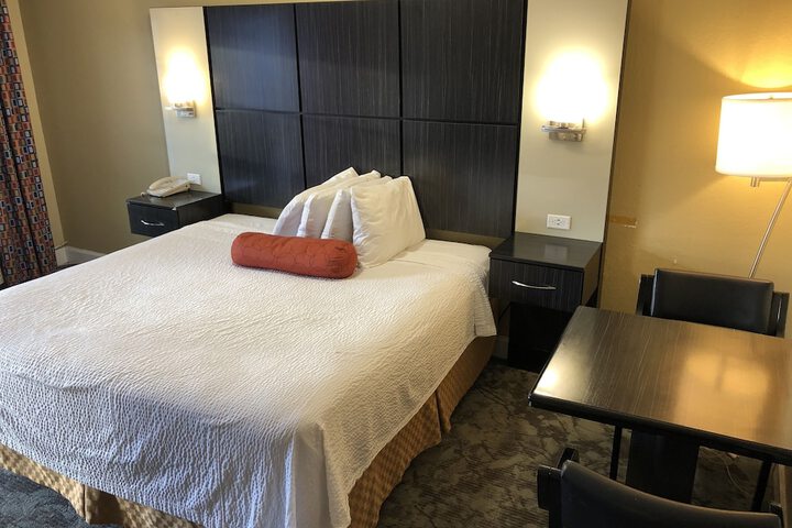 Room 17 of 31