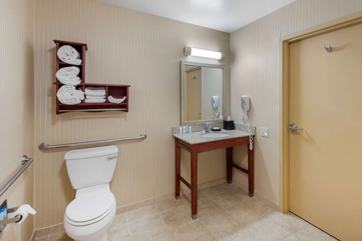 Room 28 of 54