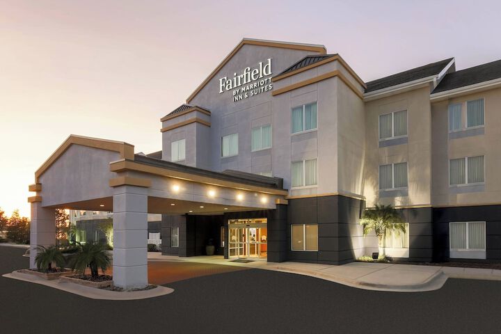 Fairfield Inn & Suites by Marriott Tampa Fairgrounds / Casino