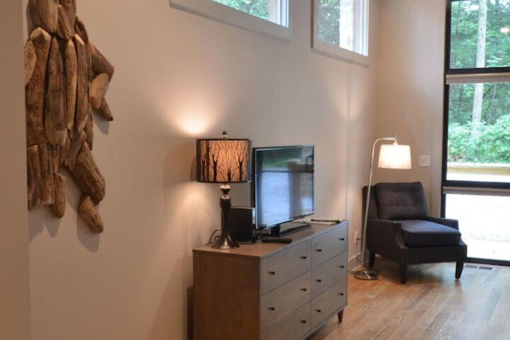 Dancing Bear Lodge