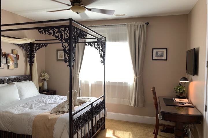 Room 12 of 44