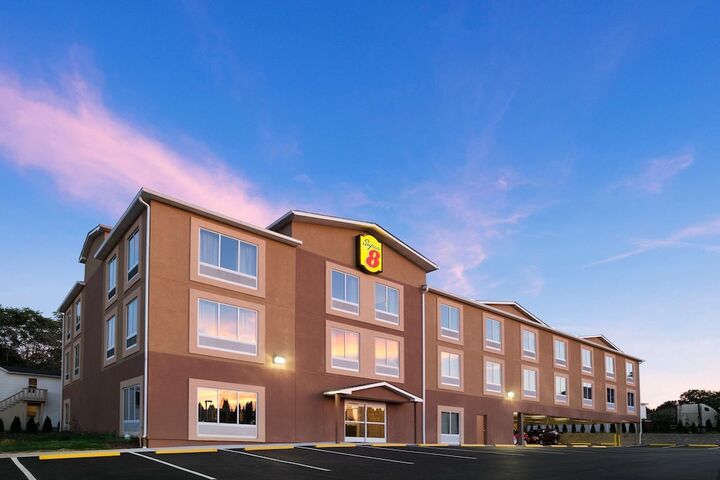 Hotel 2 of 17