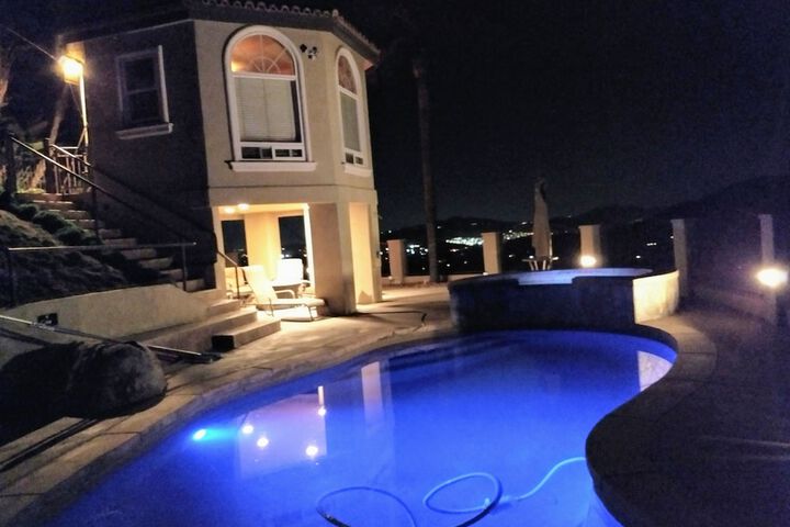 Pool 4 of 65