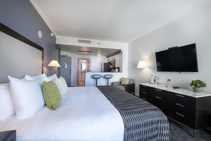 Room 42 of 54