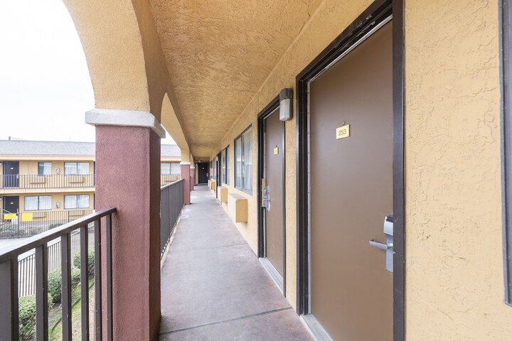 Hotel 3 of 25