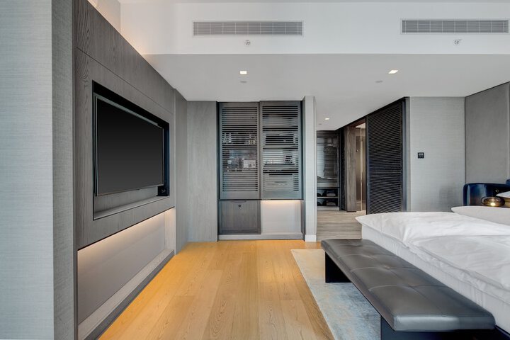 Room 89 of 141